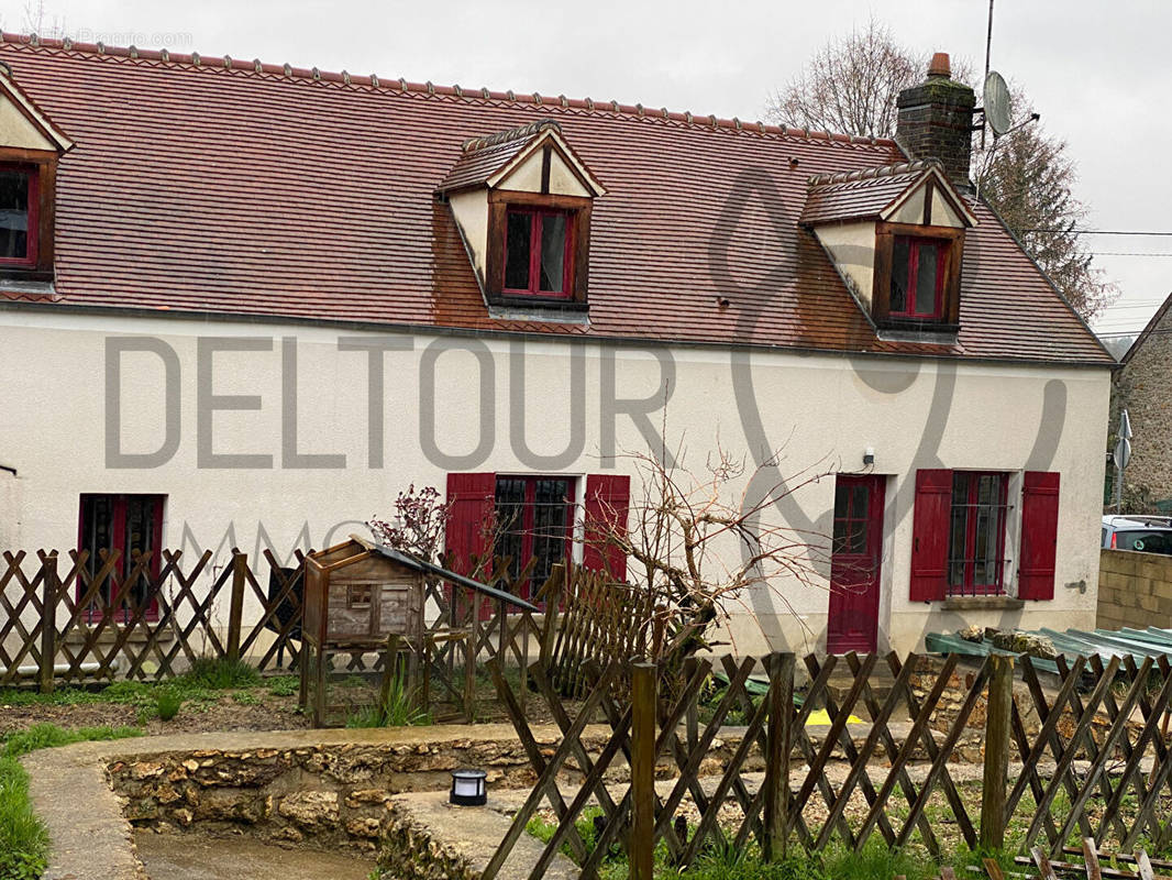 Maison à FAREMOUTIERS