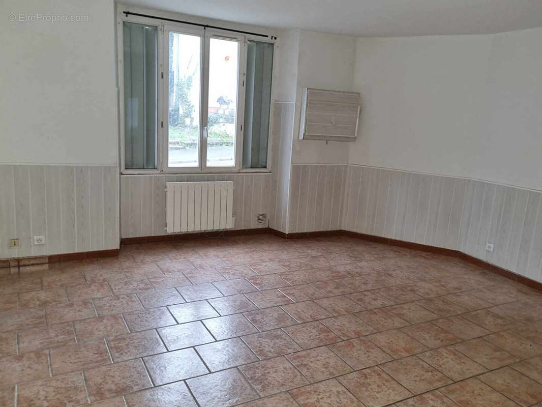 Appartement à VILLIERS-SAINT-GEORGES