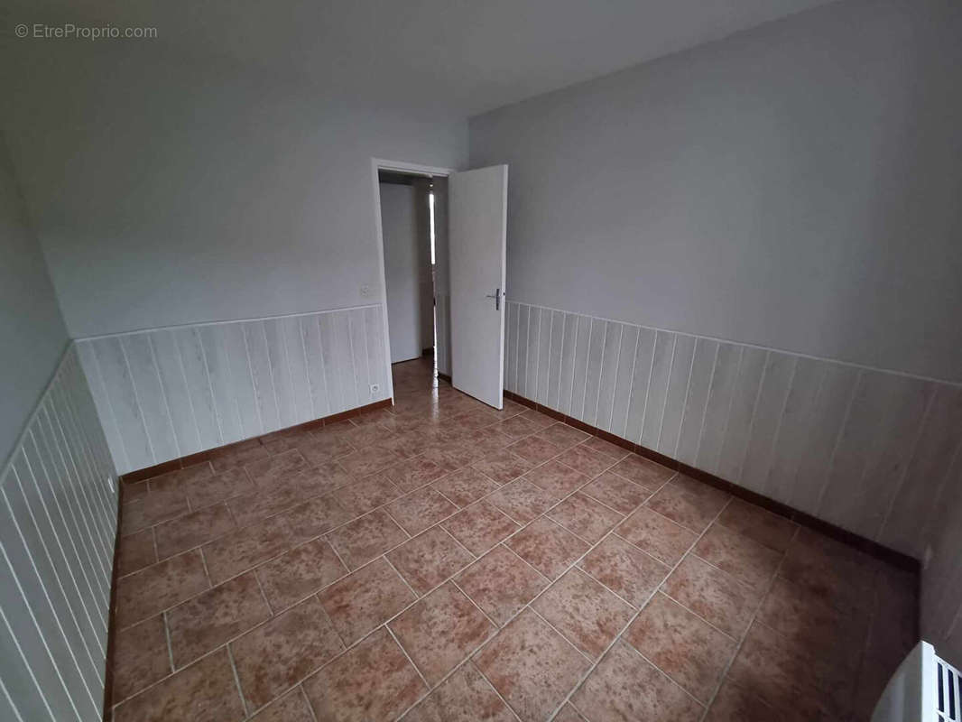 Appartement à VILLIERS-SAINT-GEORGES