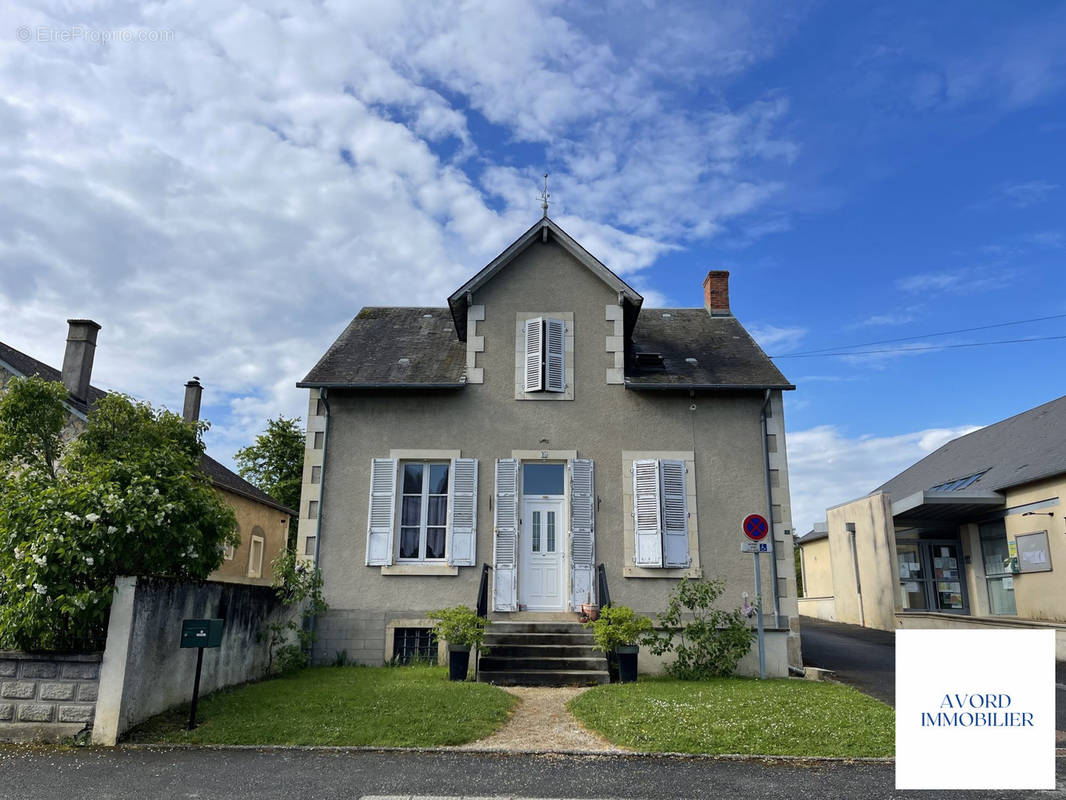 Maison à BENGY-SUR-CRAON