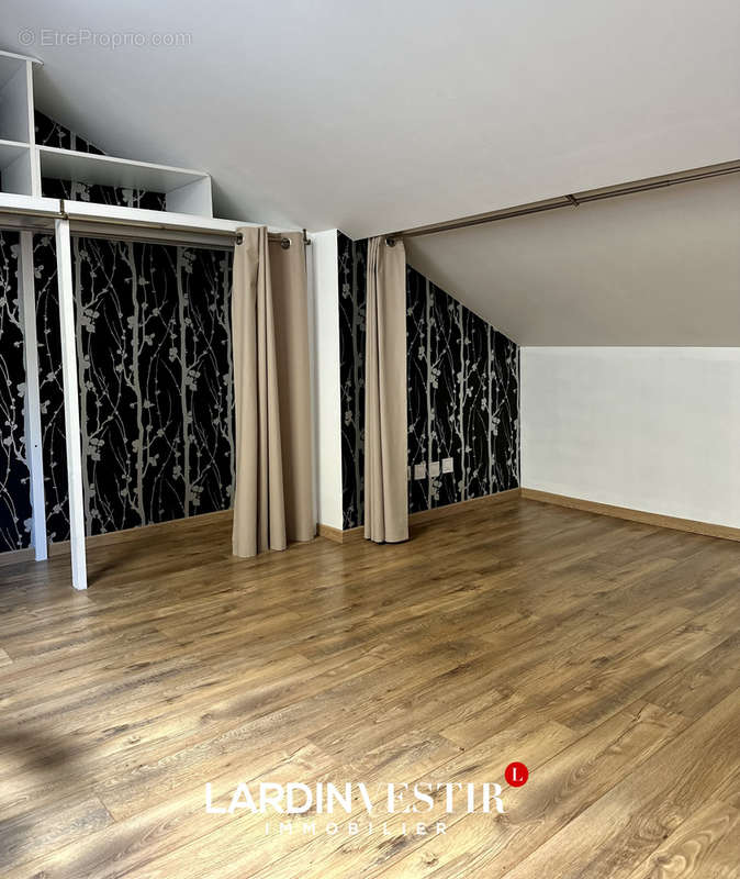 Appartement à LYON-9E