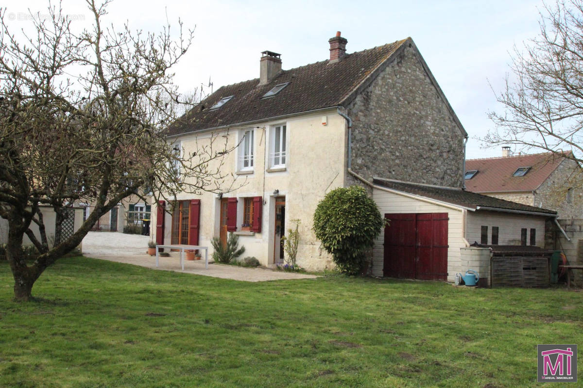 Maison à LIZY-SUR-OURCQ