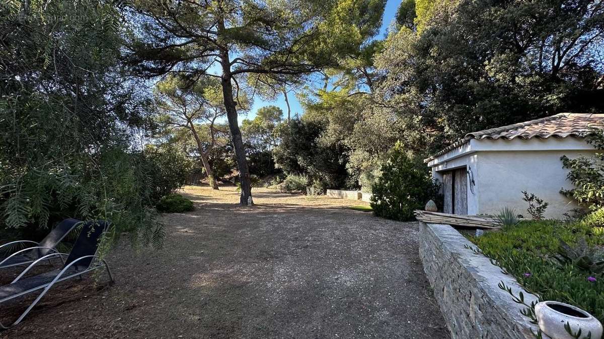 Maison à SIX-FOURS-LES-PLAGES