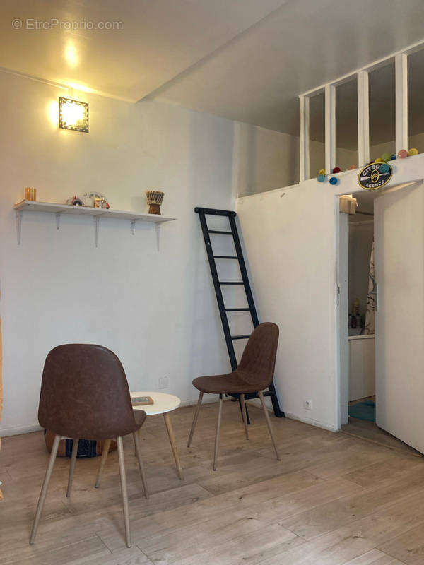 Appartement à PARIS-18E