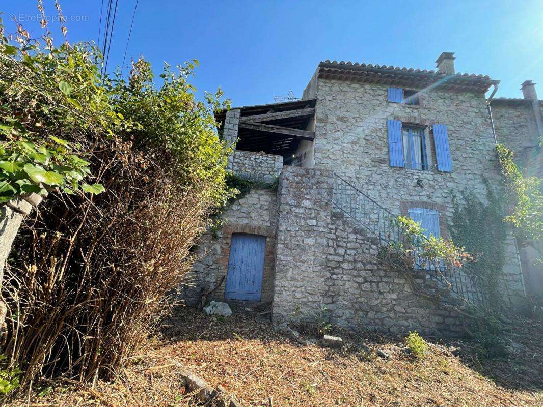 Maison à SAINT-PAUL-LE-JEUNE