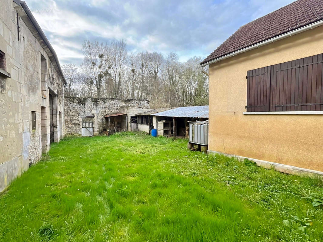 Maison à ANGICOURT