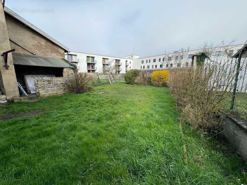 Appartement à STENAY