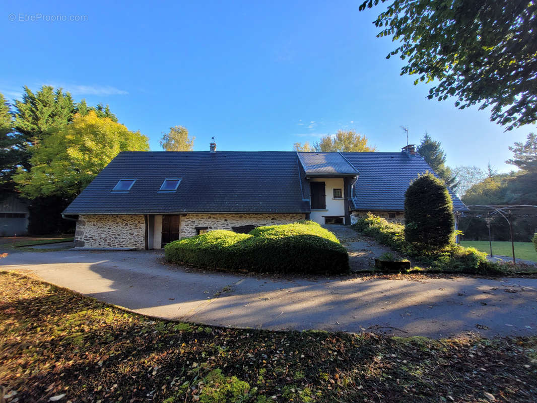 Maison à BOURG-LASTIC