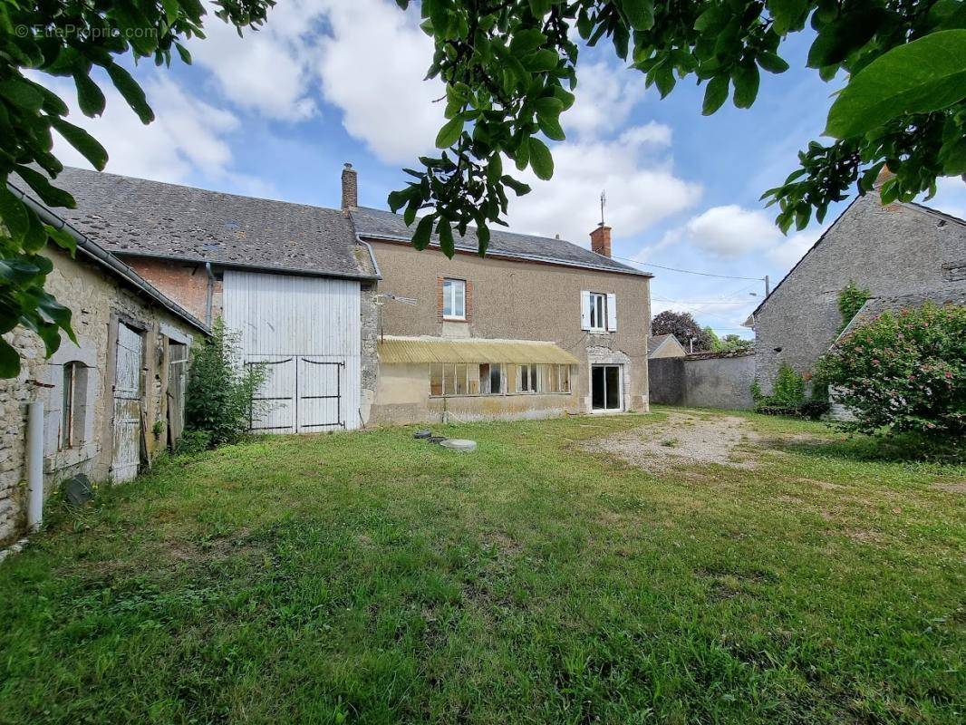 Maison à ARTENAY