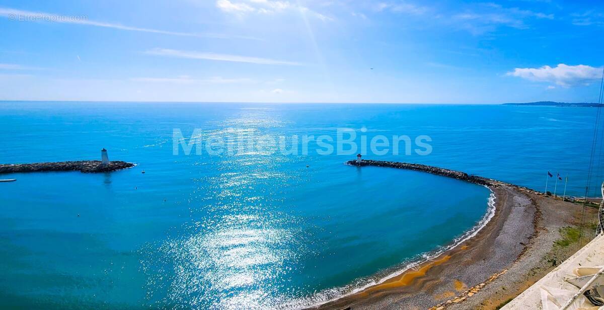 Appartement à VILLENEUVE-LOUBET