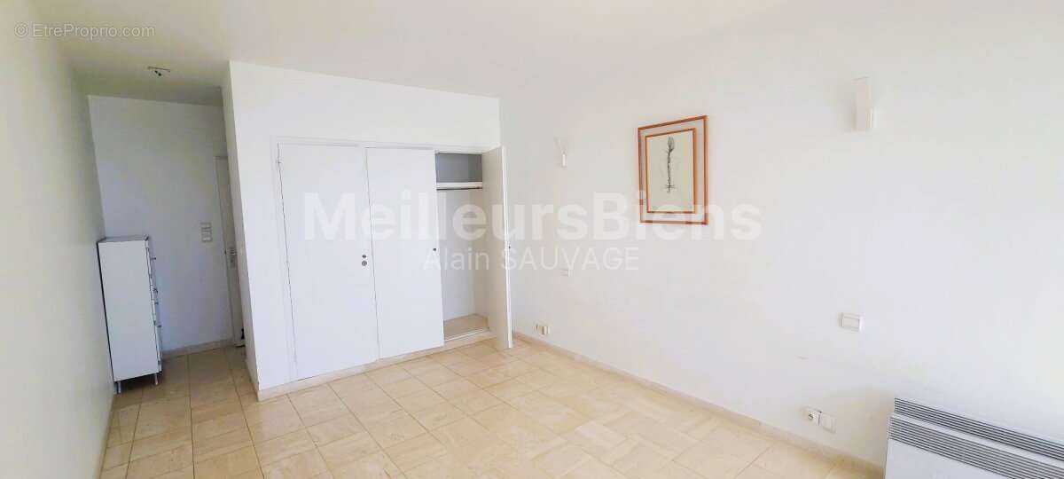 Appartement à VILLENEUVE-LOUBET