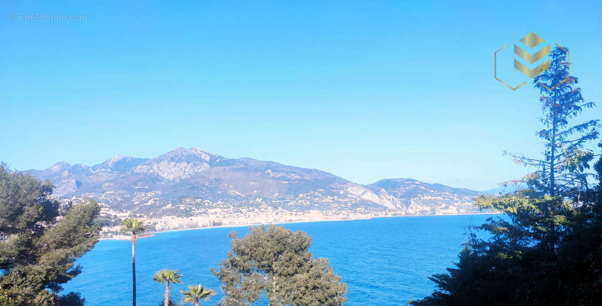 Appartement à ROQUEBRUNE-CAP-MARTIN