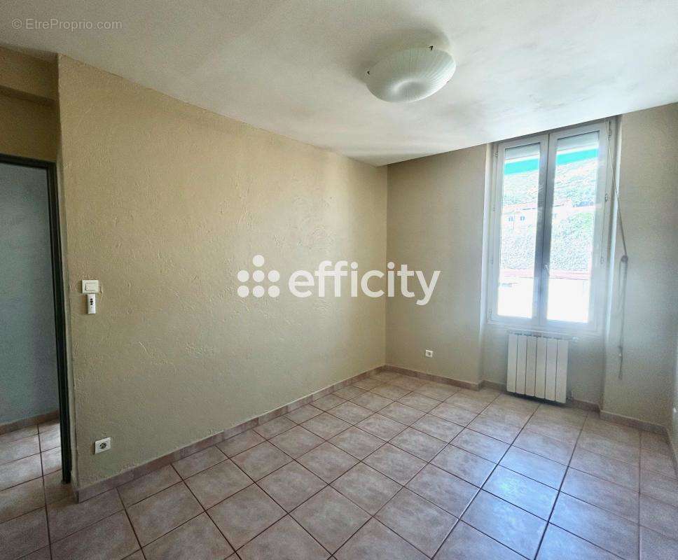 Appartement à MARSEILLE-16E