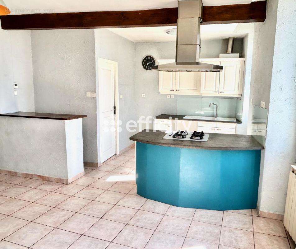 Appartement à MARSEILLE-16E