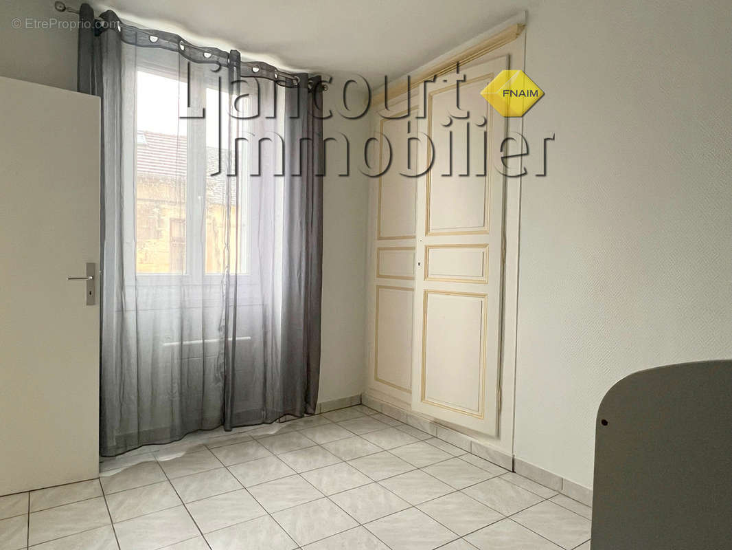 Appartement à LIANCOURT