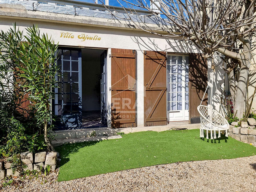 Maison à MONTREUIL