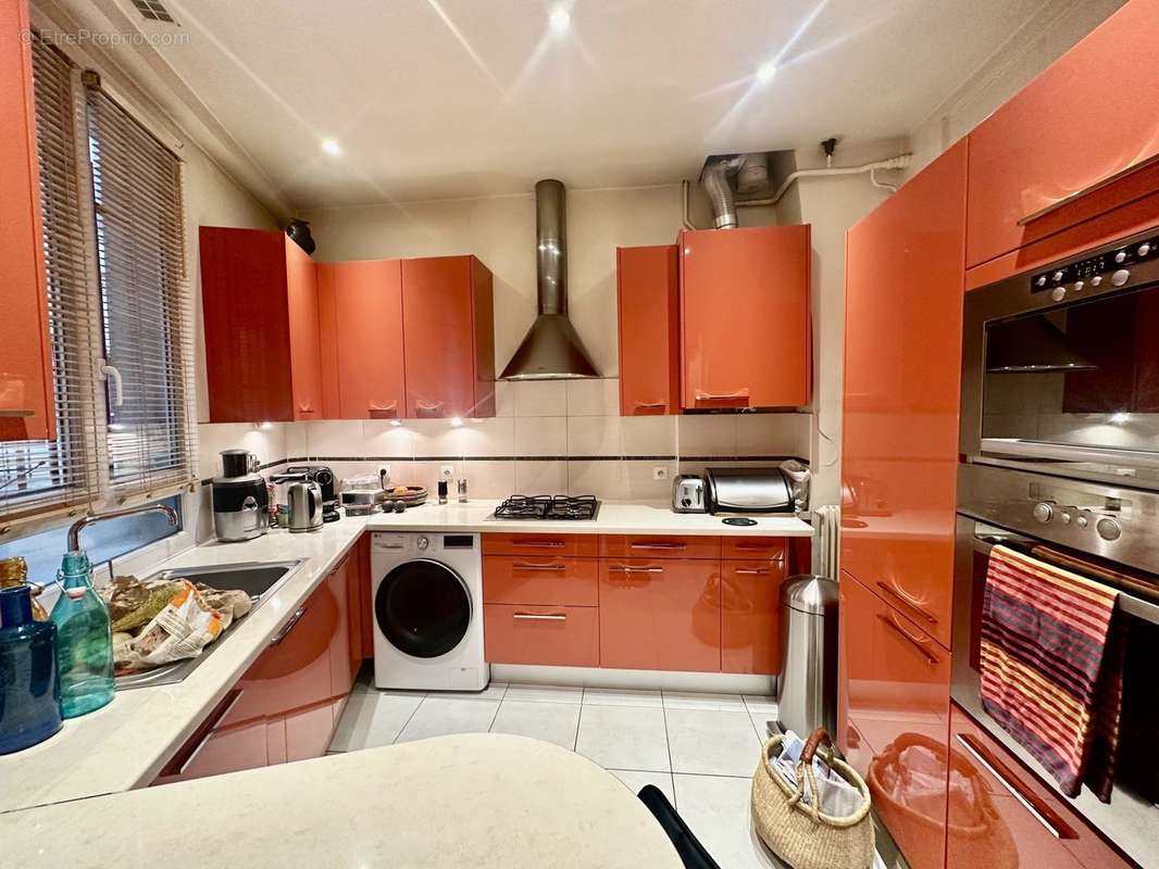 Appartement à PARIS-10E