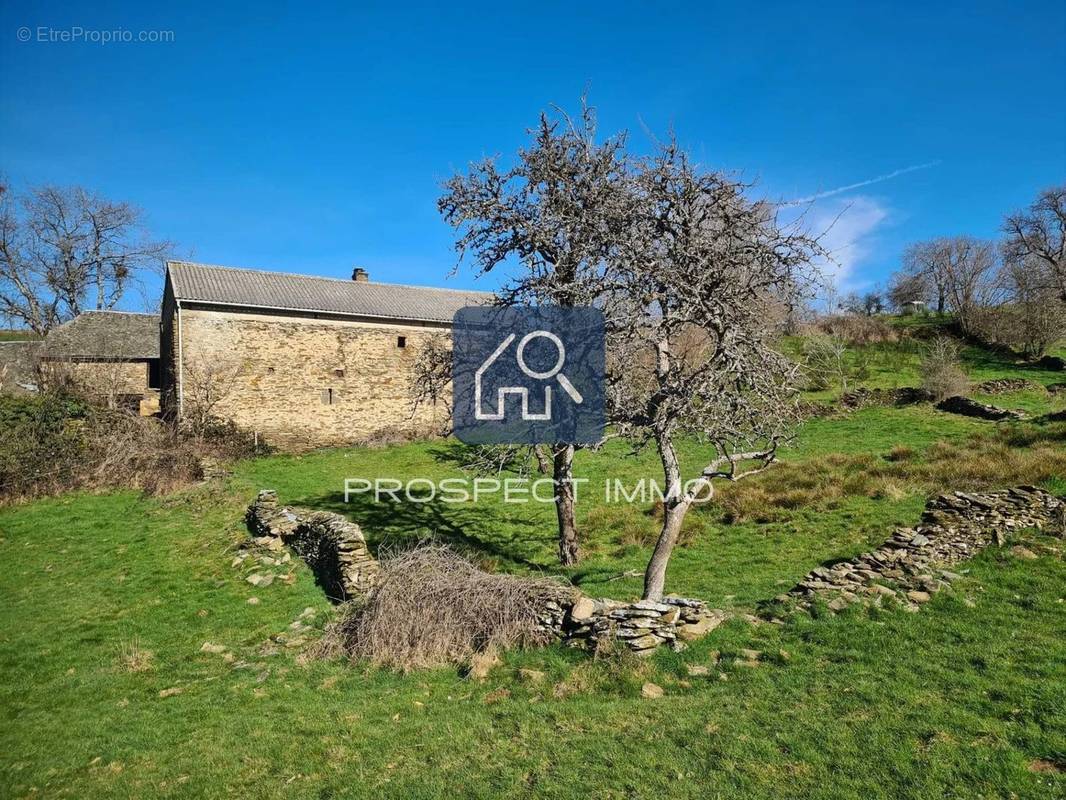 Appartement à LE CAYROL