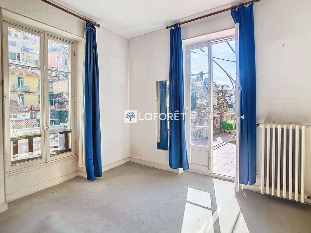 Appartement à MENTON