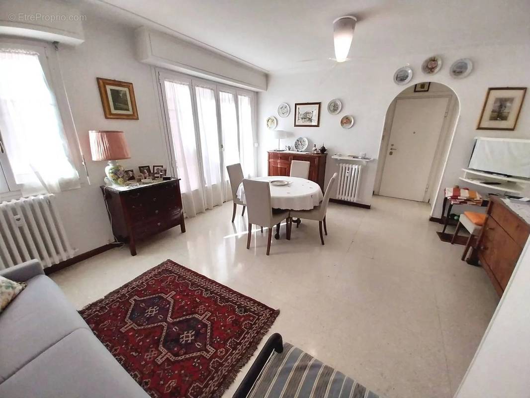 Appartement à MENTON