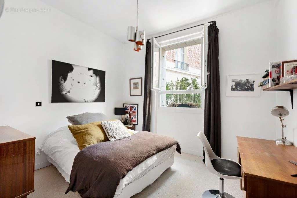 Appartement à NEUILLY-SUR-SEINE