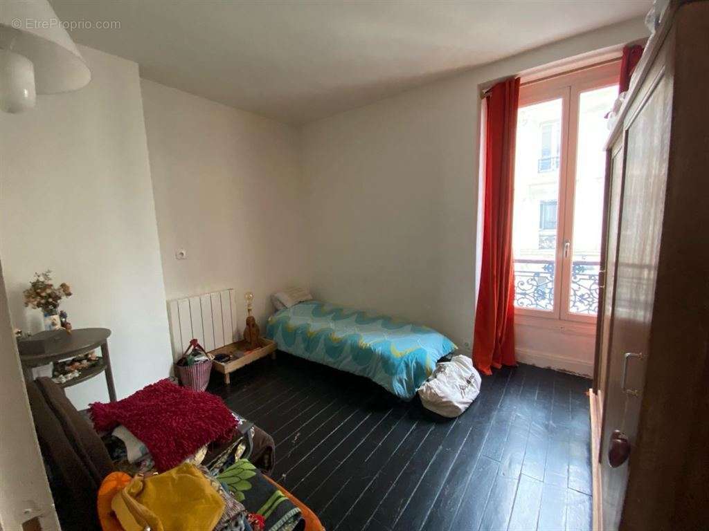 Appartement à PARIS-10E