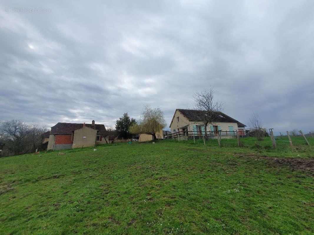 Maison à AURIAC-DU-PERIGORD