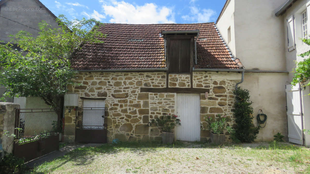 Maison à CUBLAC