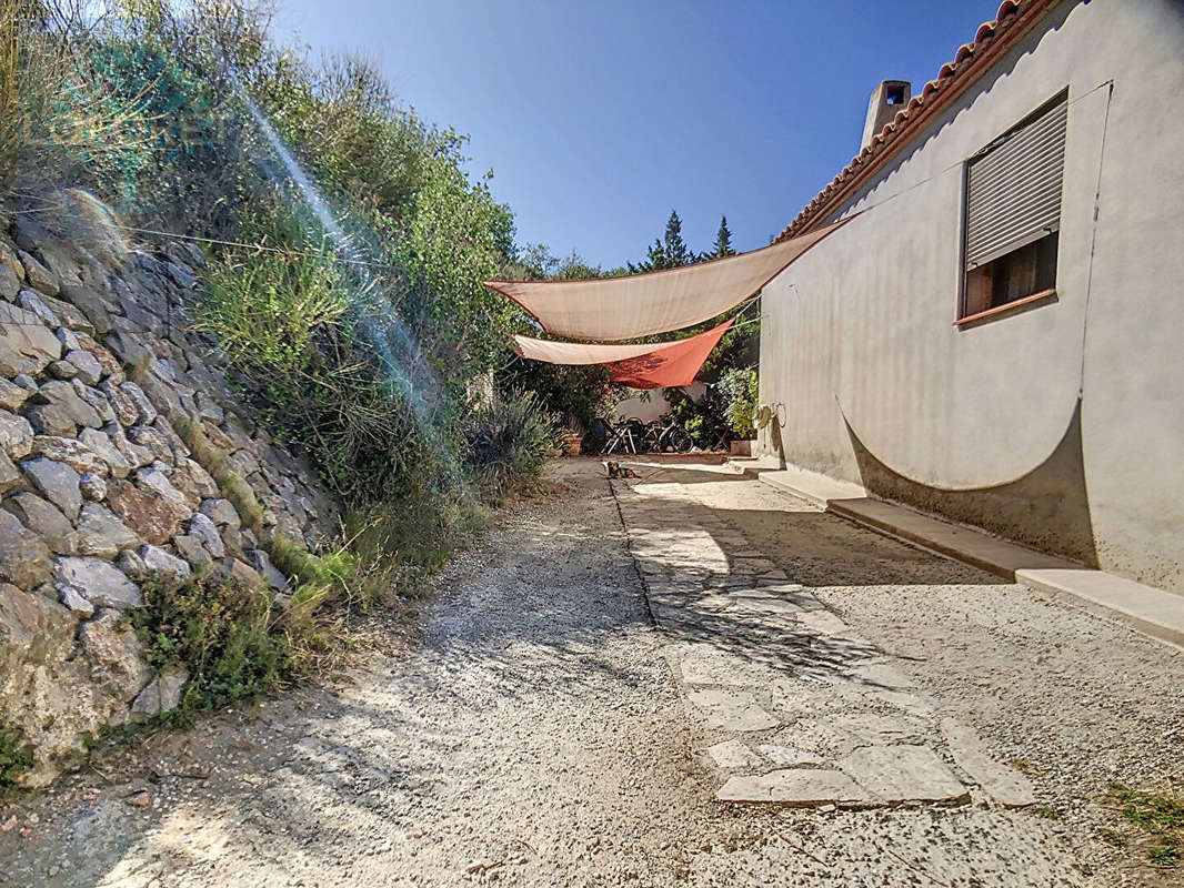 Maison à CORBERE-LES-CABANES