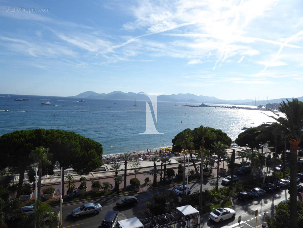 Appartement à CANNES