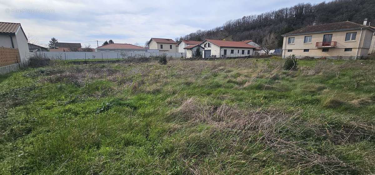 Terrain à OYTIER-SAINT-OBLAS