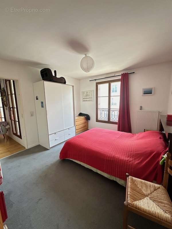 Appartement à BUC