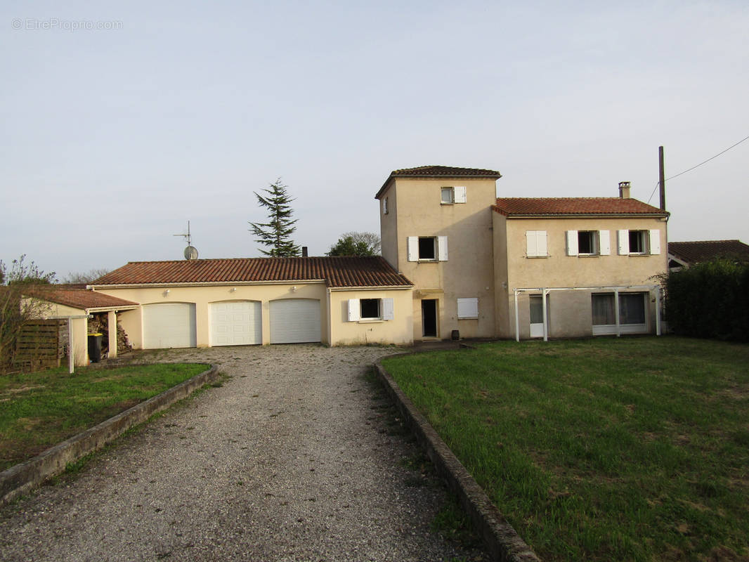 Maison à SAINT-SATURNIN