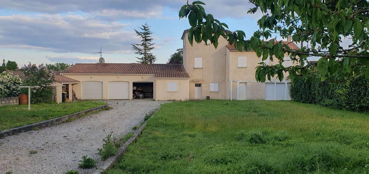 Maison à SAINT-SATURNIN