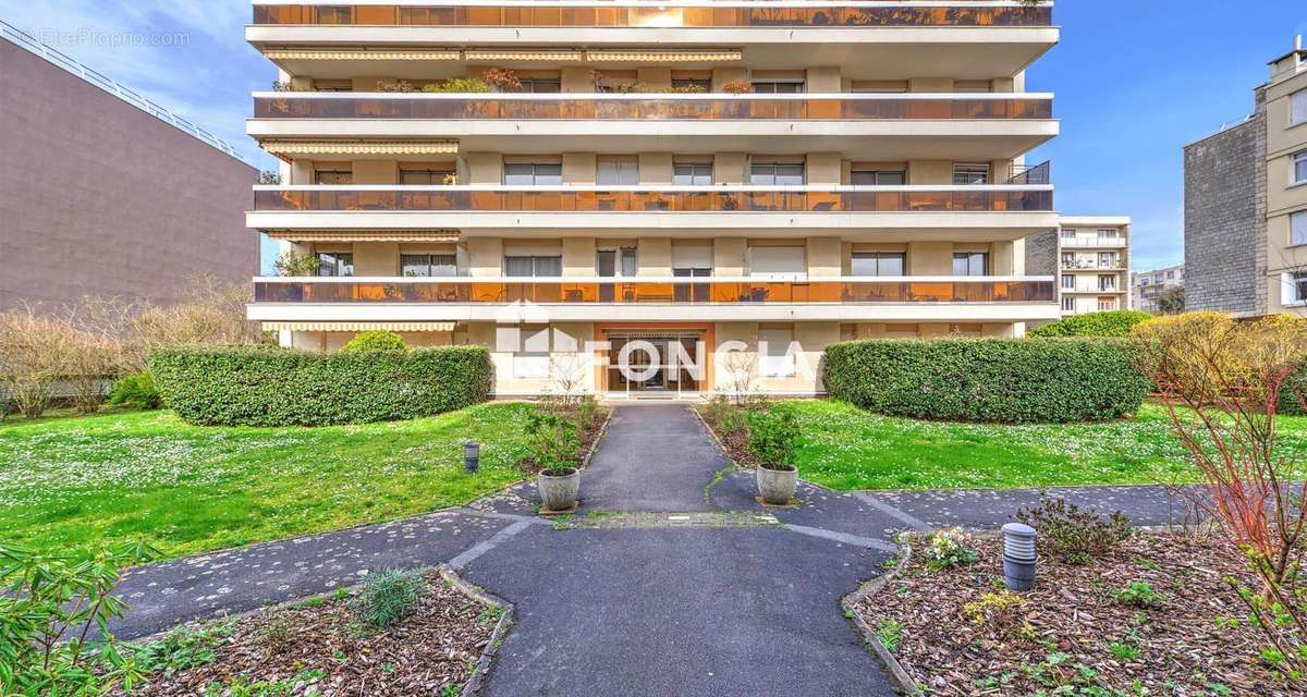 Appartement à LE CHESNAY