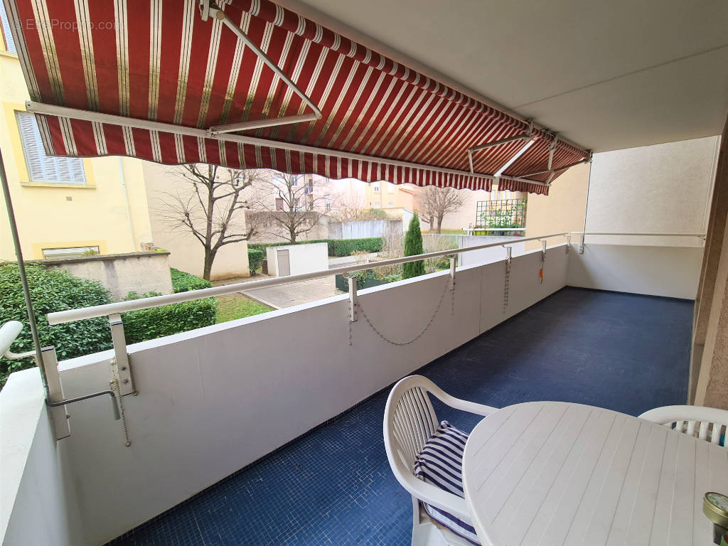 Appartement à LYON-9E