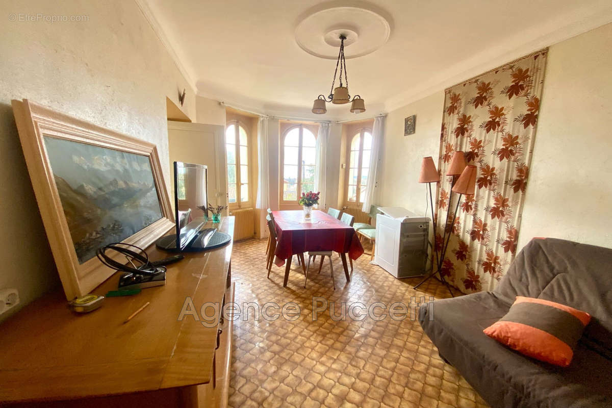 Appartement à VENCE