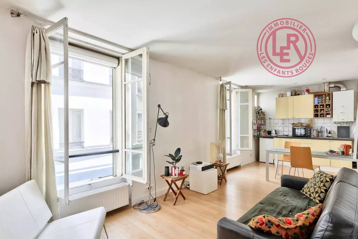 Appartement à PARIS-11E