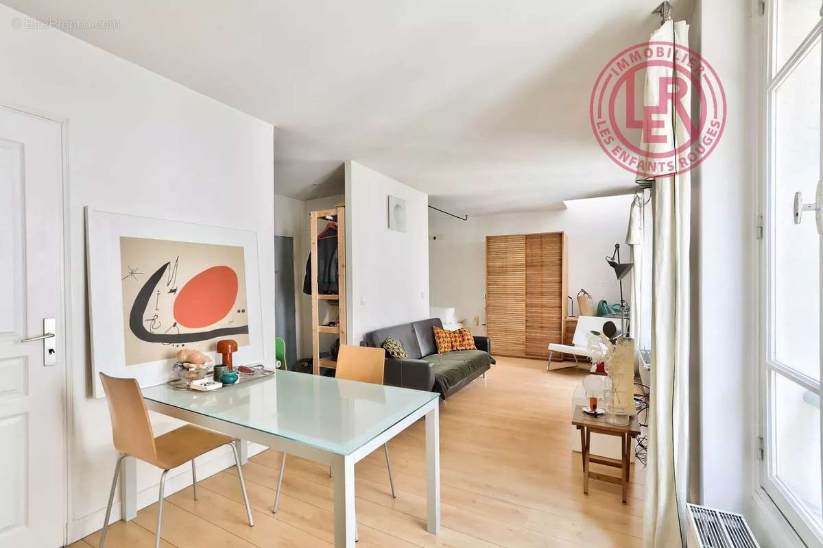 Appartement à PARIS-11E