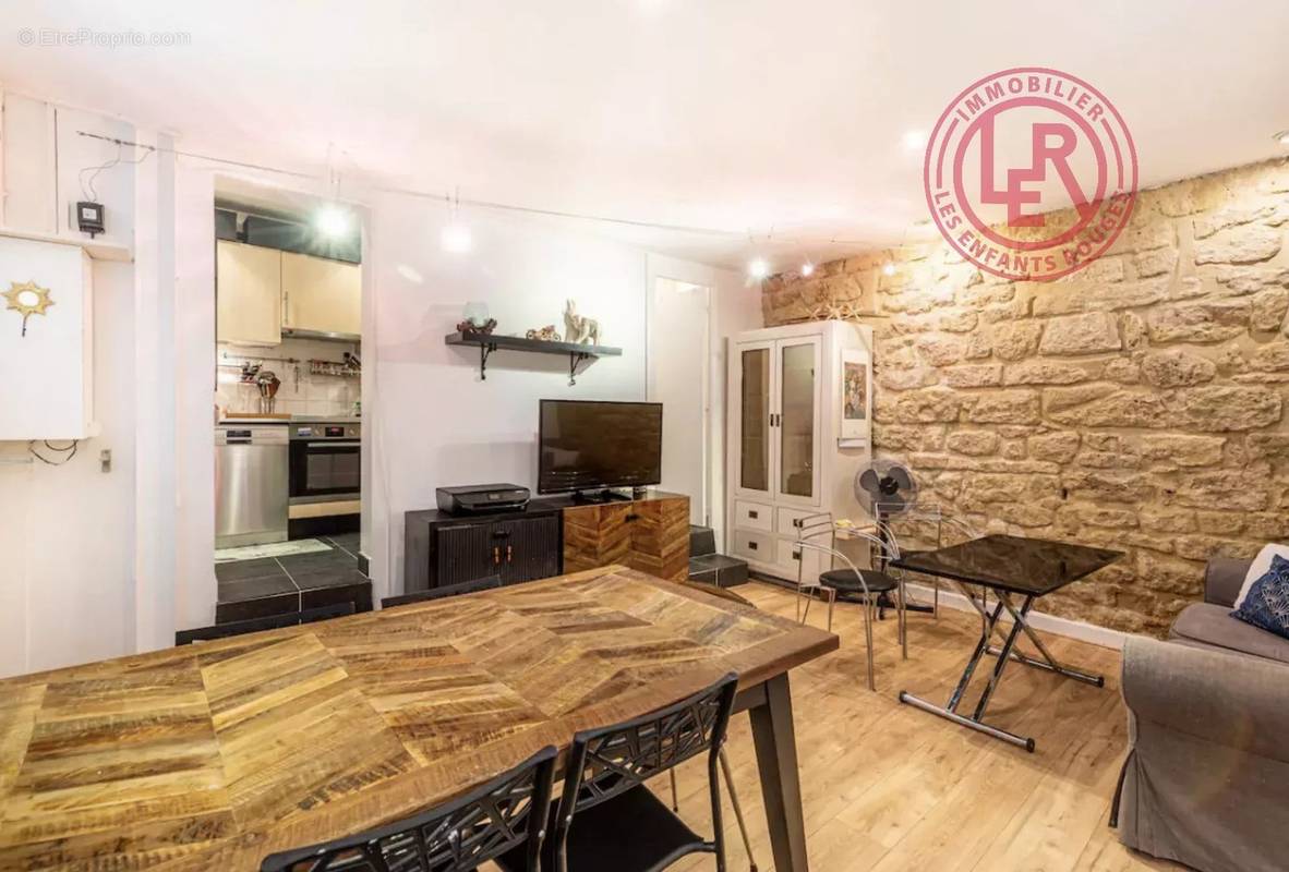 Appartement à PARIS-10E