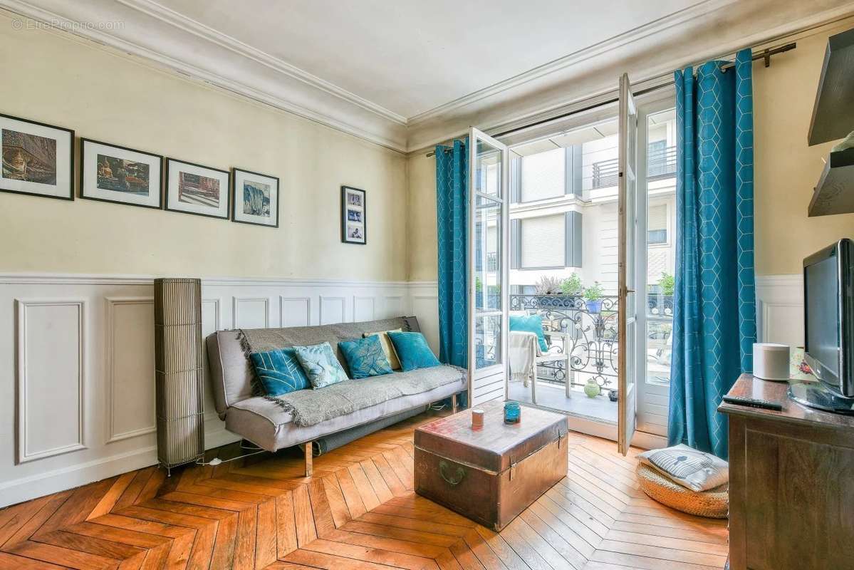 Appartement à LEVALLOIS-PERRET