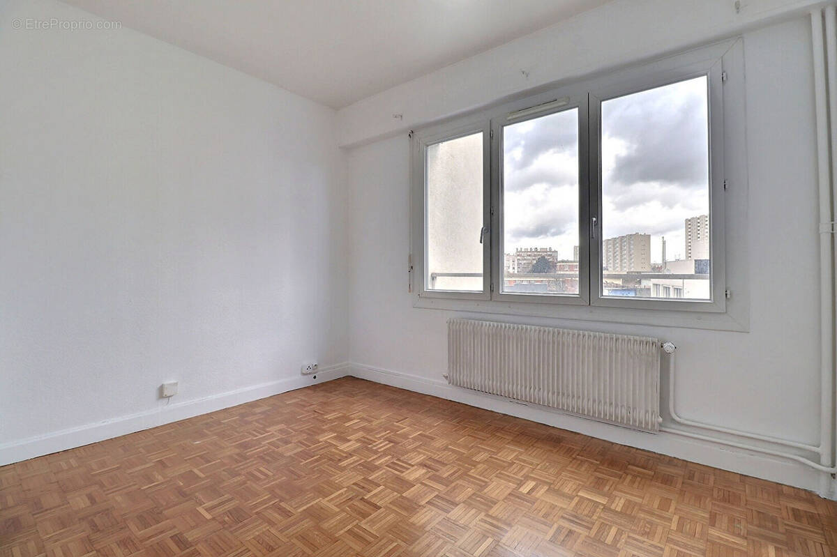 Appartement à AUBERVILLIERS