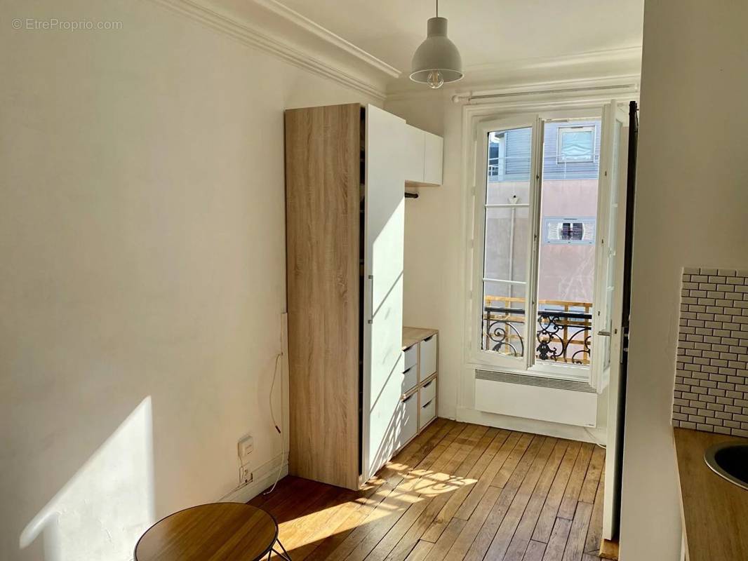 Appartement à PARIS-18E