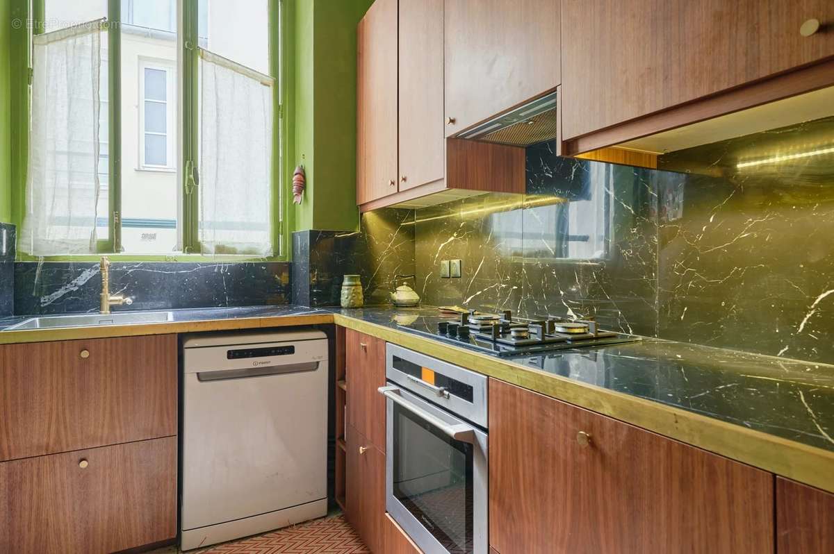 Appartement à PARIS-7E