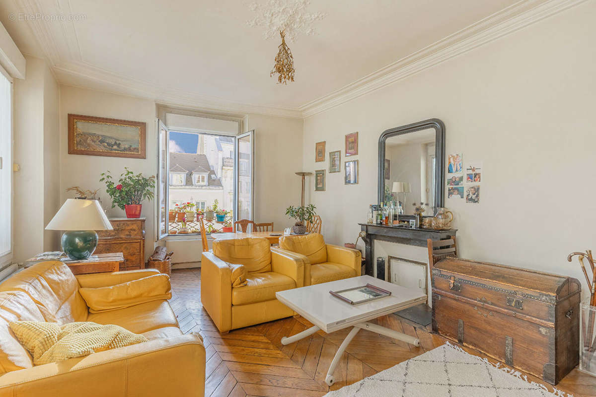 Appartement à PARIS-4E