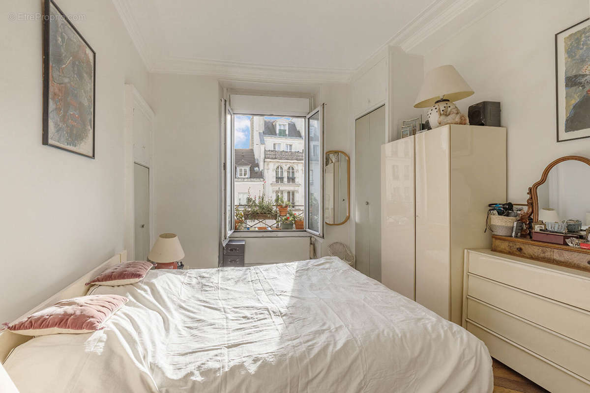 Appartement à PARIS-4E