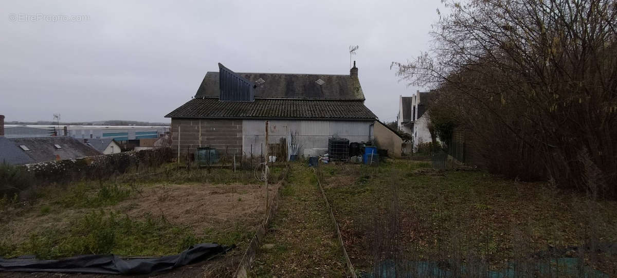 Maison à VOUVRAY-SUR-LOIR