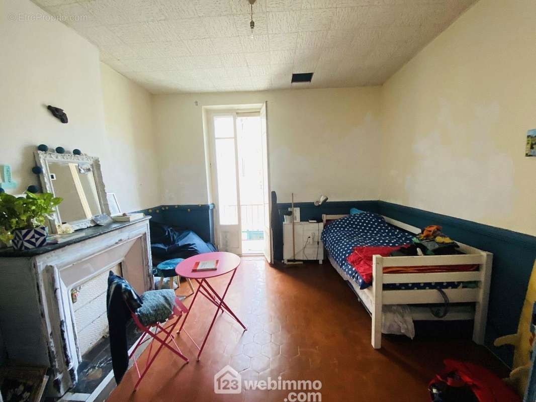 Chambre de 10 m² - Appartement à SETE