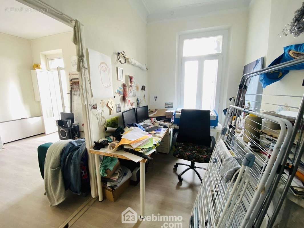 Chambre utilisable en Bureau - Appartement à SETE