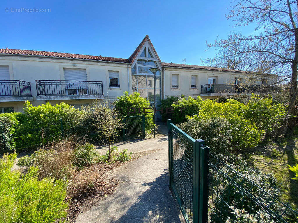 Appartement à FARGUES-SAINT-HILAIRE